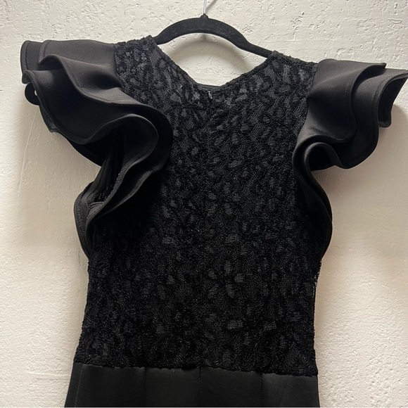 Aarón Vick dress Size: S Color : Black lace top mermaid dress. Stretchy fabric - Picture 4 of 8